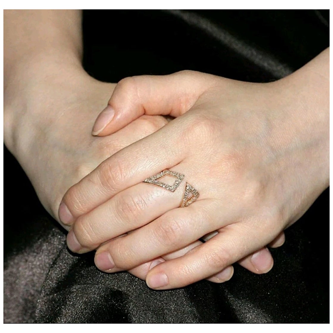 Anillo Puño Diamante Oro Macizo 14k Alianza Abierta Regalo de San Valentín para Mujer.