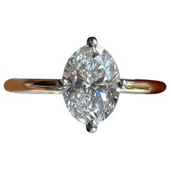 Anello solitario di moissanite Anello di fidanzamento in oro 14k e argento Regalo per le donne.
