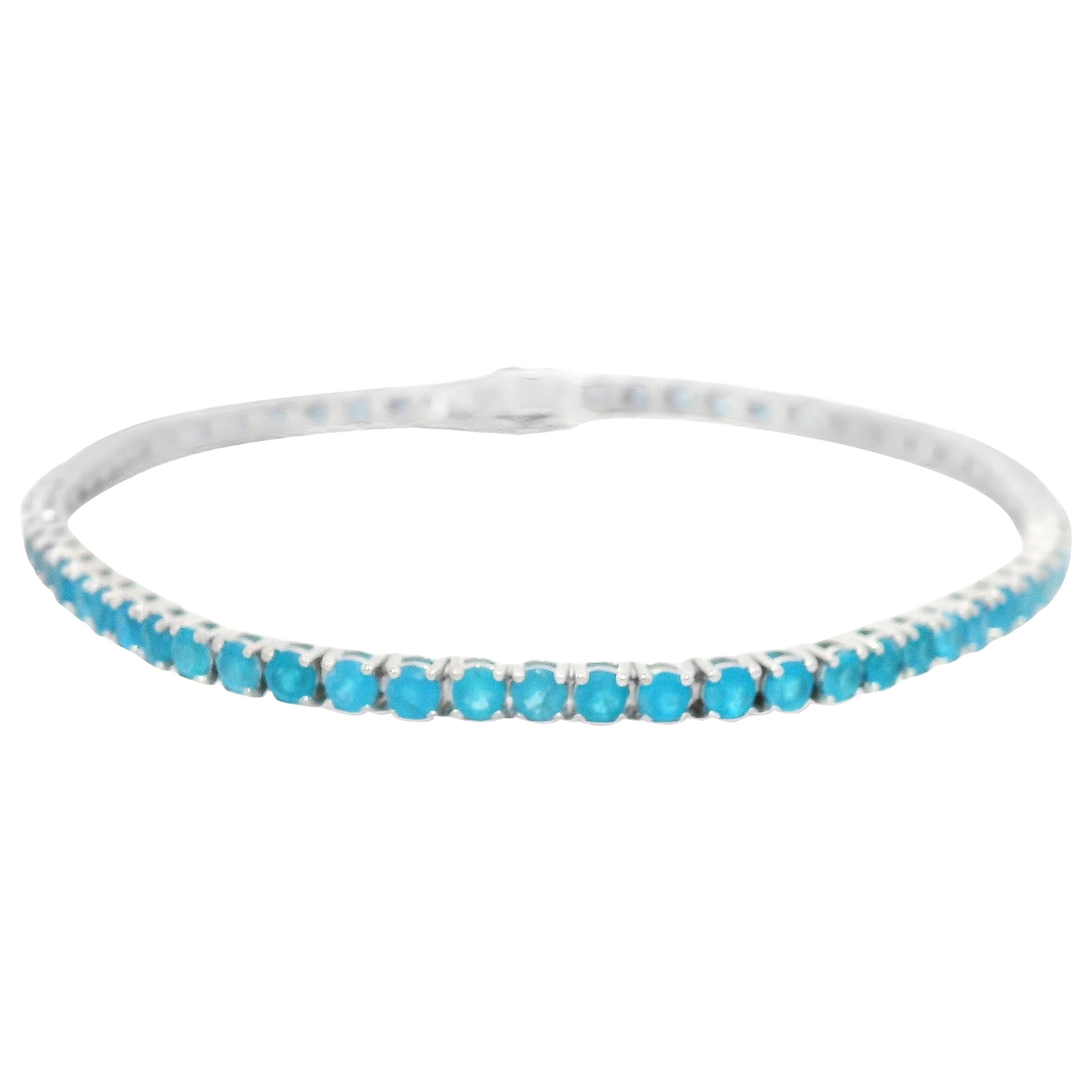Alexander Beverly Hills Tennisarmband aus 18 Karat Weißgold mit 4,91 Karat blauem Apatit