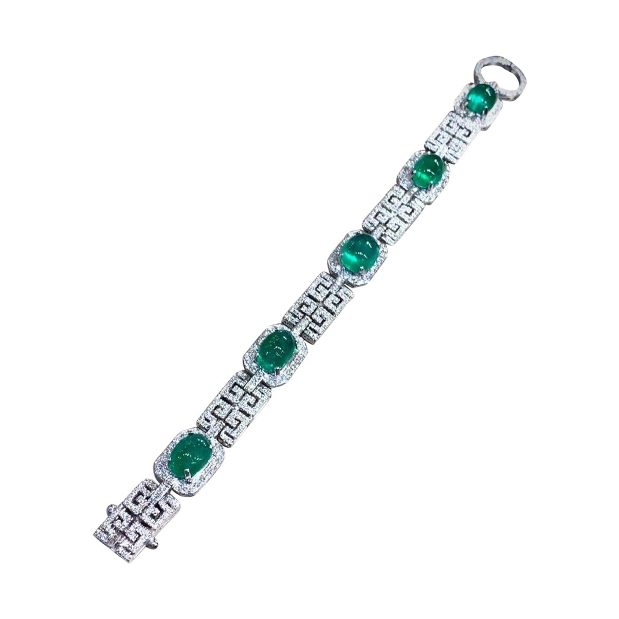 AIG Certified 13.00 Carat Zambian Emeralds  2.50 Ct Diamonds 18K Gold Bracelet