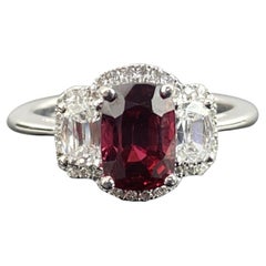 Zertifizierter natürlicher Vivid Red Spinel und Diamant Verlobungs- oder Cocktailring