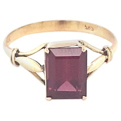 Baguette Cut Garnet Yellow Gold Solitaire Ring
