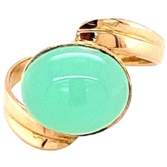 Oval Chalcedony Yellow Gold Solitaire Ring