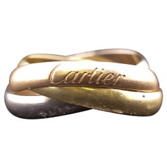 Circa 1980s Anillo Cartier Trinity Oro Amarillo 18K Talla 3.5