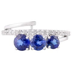 Bague de mariage à trois pierres en or blanc massif 18 carats avec saphir bleu naturel et diamant