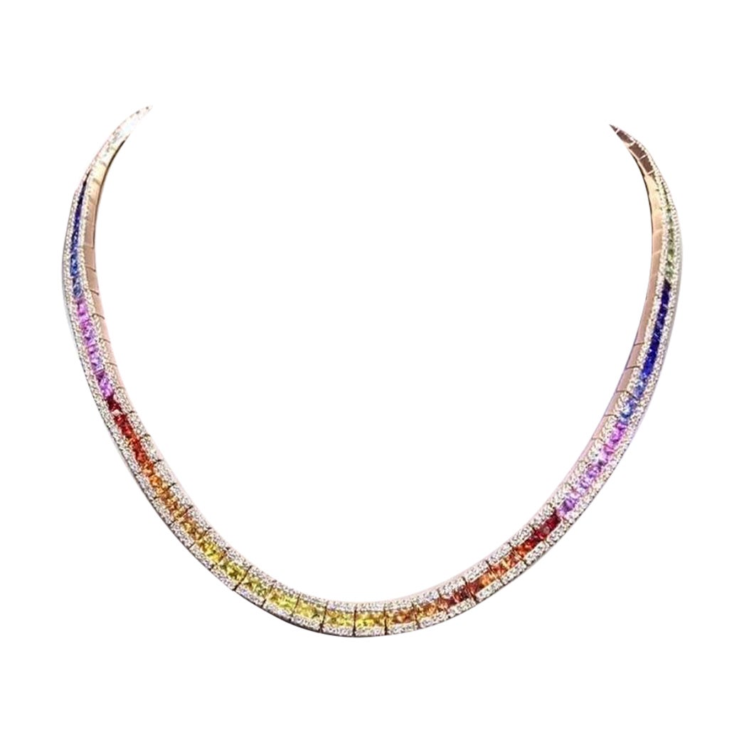 13.20 Carats Ceylon Sapphires  4.00 Ct Diamonds 18K Gold Necklace For Sale
