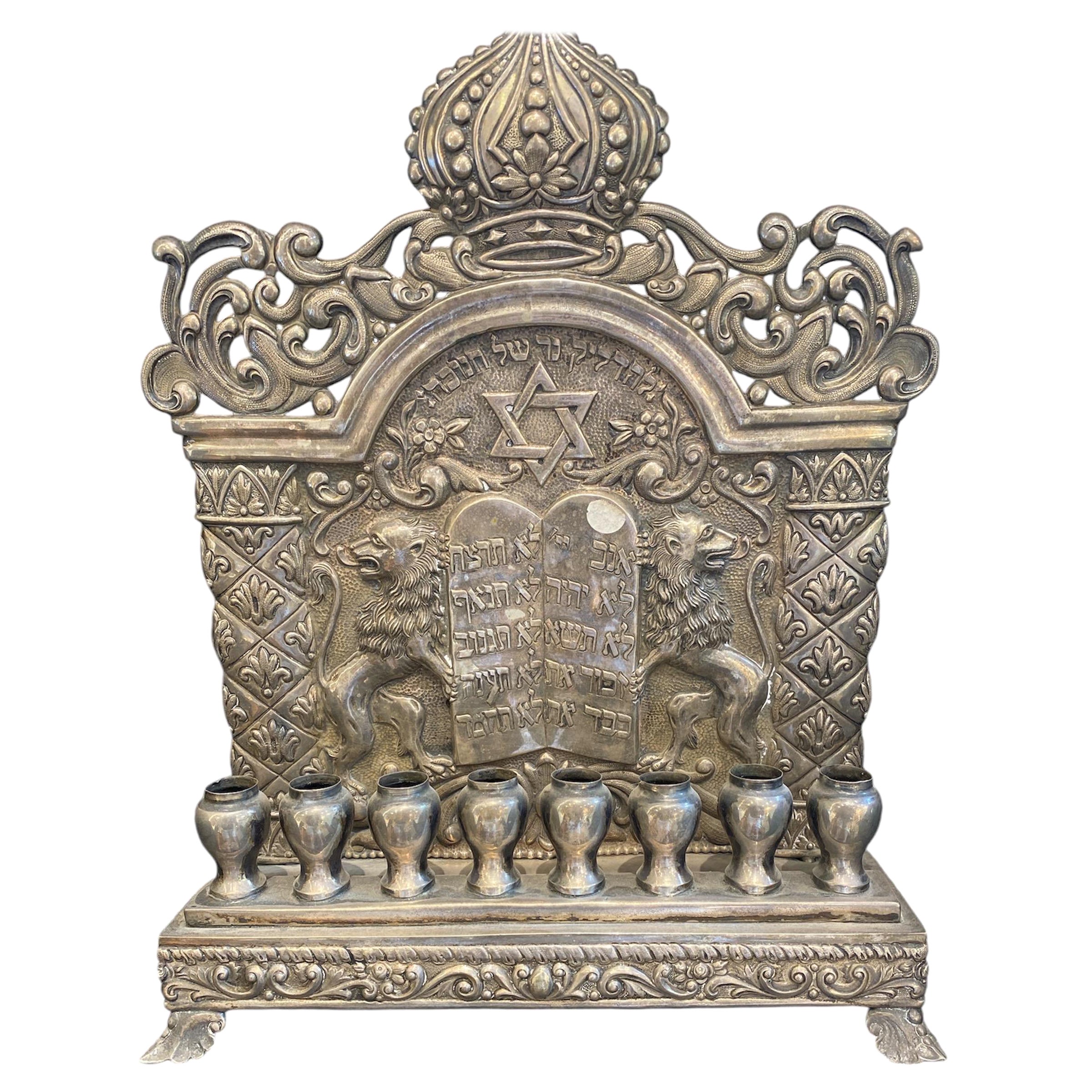 Menorah de Hanoukka en argent européen du XIXe siècle