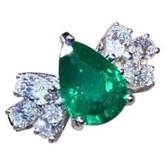 AIG Certified 2.89 Carat Zambian Emerald Diamonds 18K Gold Ring