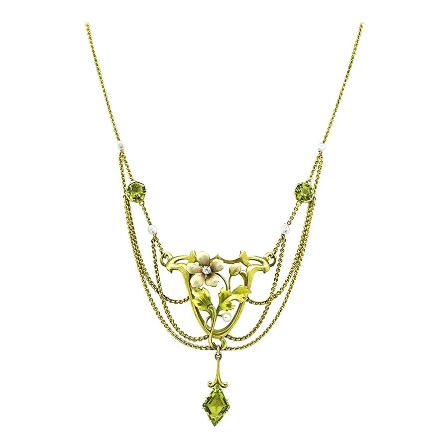 Collier à pendentifs en or émaillé Art Nouveau