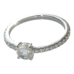 Anillo de diamantes  0.29 0.20 ct Anillo de Tercer Quilate Subrayado tan mono y elegante