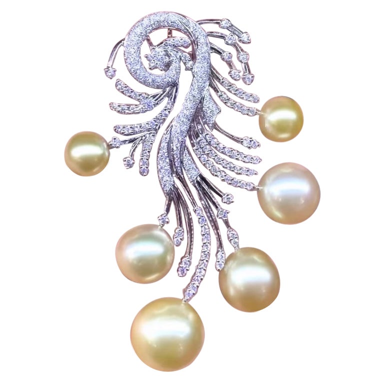 GIT Certified Golden South Sea Pearls 2.20 Ct Diamonds 18K Gold Brooch