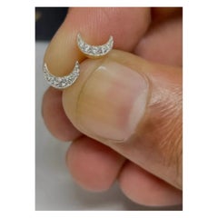 Orecchino con elica lunare di diamante Orecchino con trago a mezzaluna in oro massiccio 14K