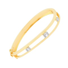 Natural 0.25 Carat Baguette & Round Diamond Bangle Bracelet 14 Karat Yellow Gold