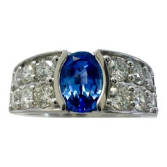 1.68 Karat feiner kornblumenblauer Ceylon-Saphir Diamant 18k Weißgold Siegelring