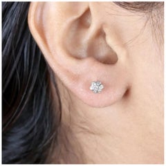 Floral Shaped 14K Yellow Gold Natural Diamond Small Handmade Fine Jewelry Gift