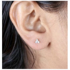 Pendientes de diamantes en forma de flor de oro amarillo de 14 quilates Joyería de compromiso hecha a mano