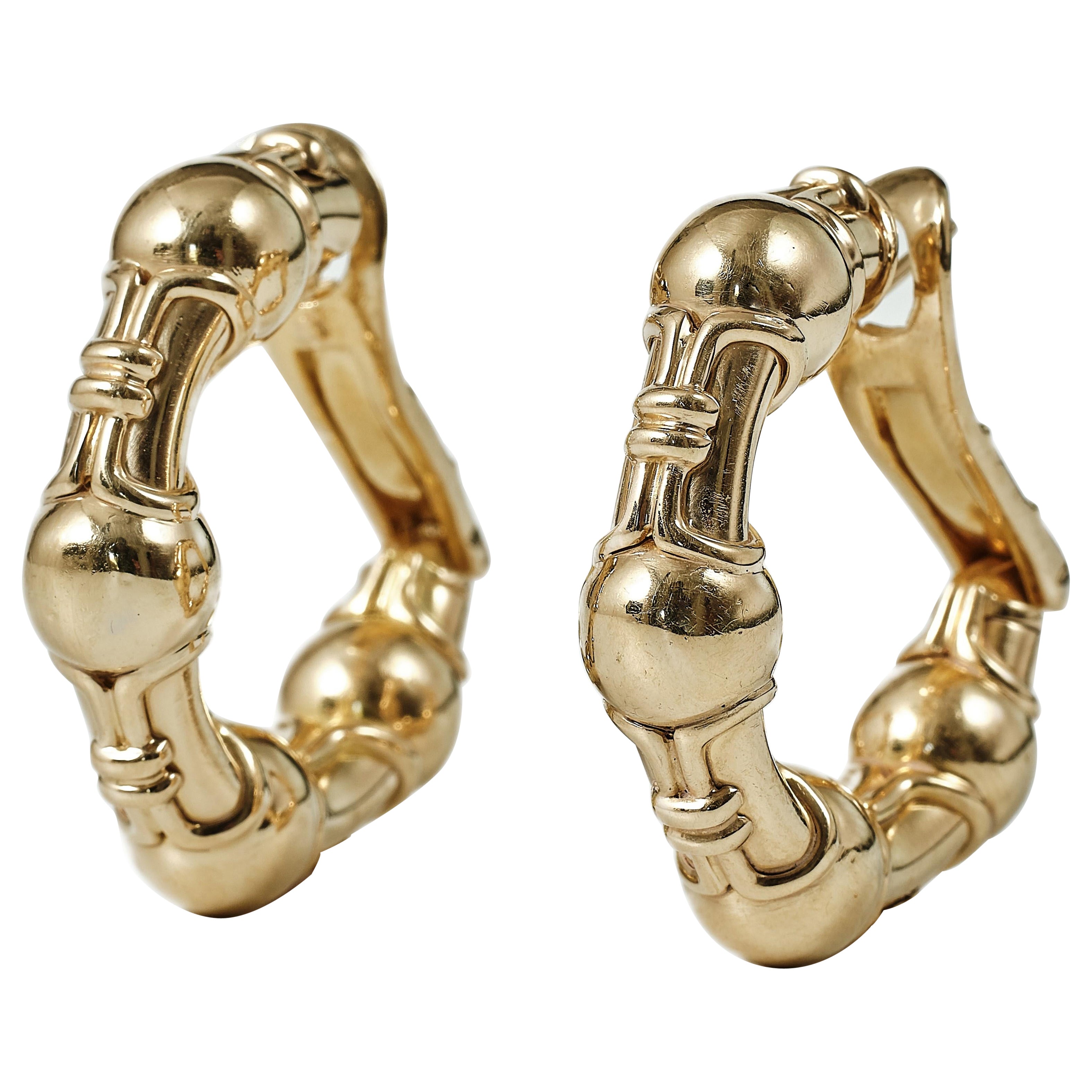 Bulgari 18 karat gold hoop earrings, made 1989