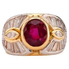 Anello da cocktail d'epoca con diamante e rubino ovale da 2,3 carati in oro giallo 18 carati