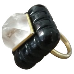 Onyx noir Gravé Forme rectangulaire Pyramide de Quartz Naturel Bague en or massif 14k