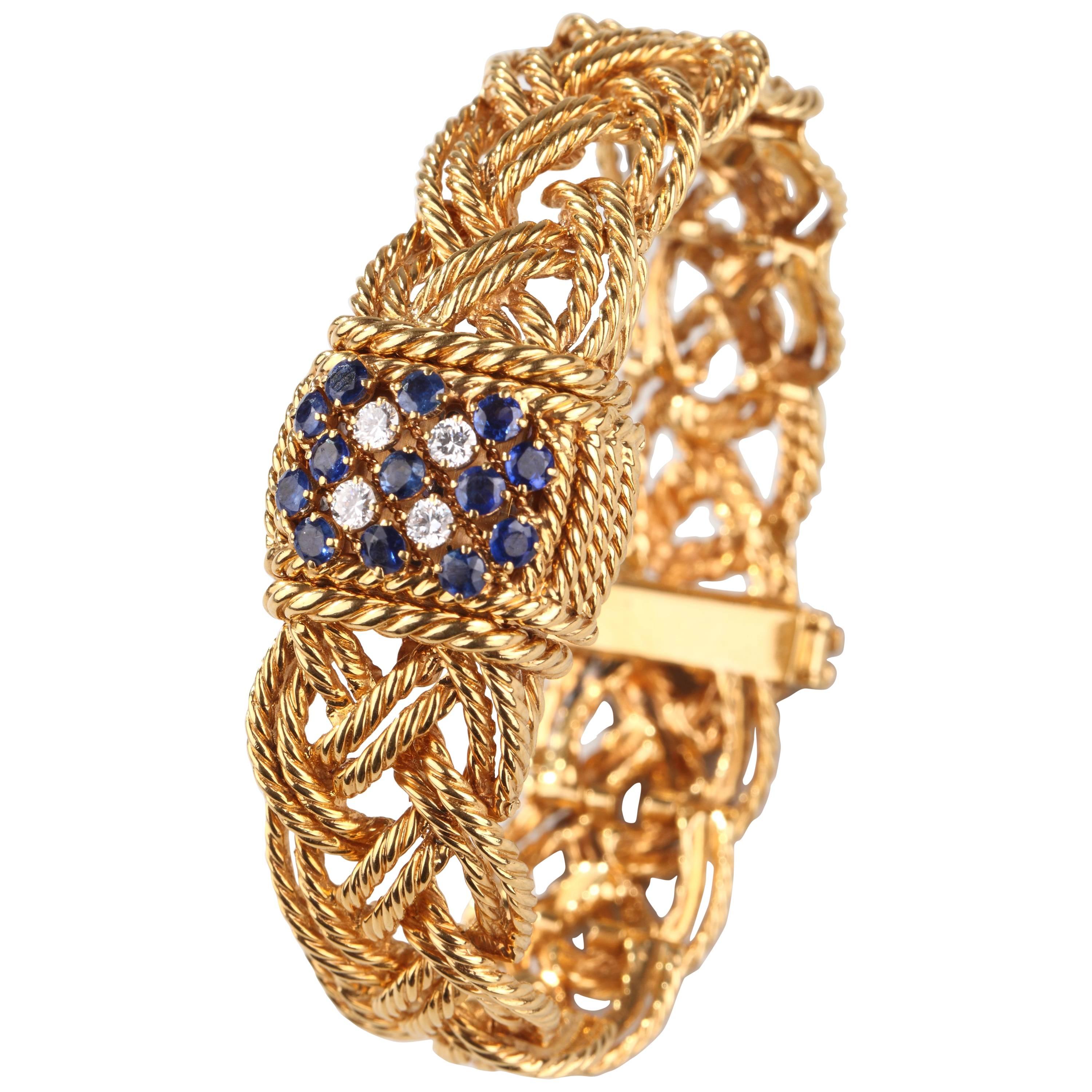 1960s Boucheron Paris Braided Gold  Mechanical Bracelet Wristwatch For Sale