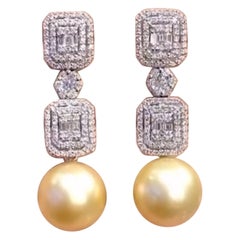 Boucles d'oreilles en or 18 carats, perles dorées des mers du Sud certifiées GIT et diamants