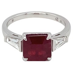 Bague en or blanc certifiée GAI avec rubis et diamants de 3,12 carats