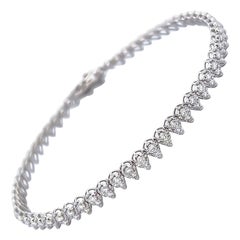 Bracelet serti de diamants ronds de 2,02ct or blanc