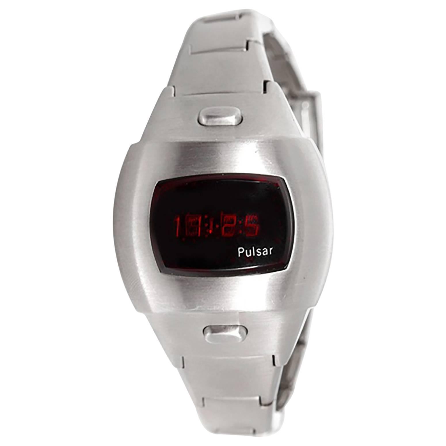 Retro Ladies Collectible Pulsar Digital Steel LED Display Quartz Wristwatch 