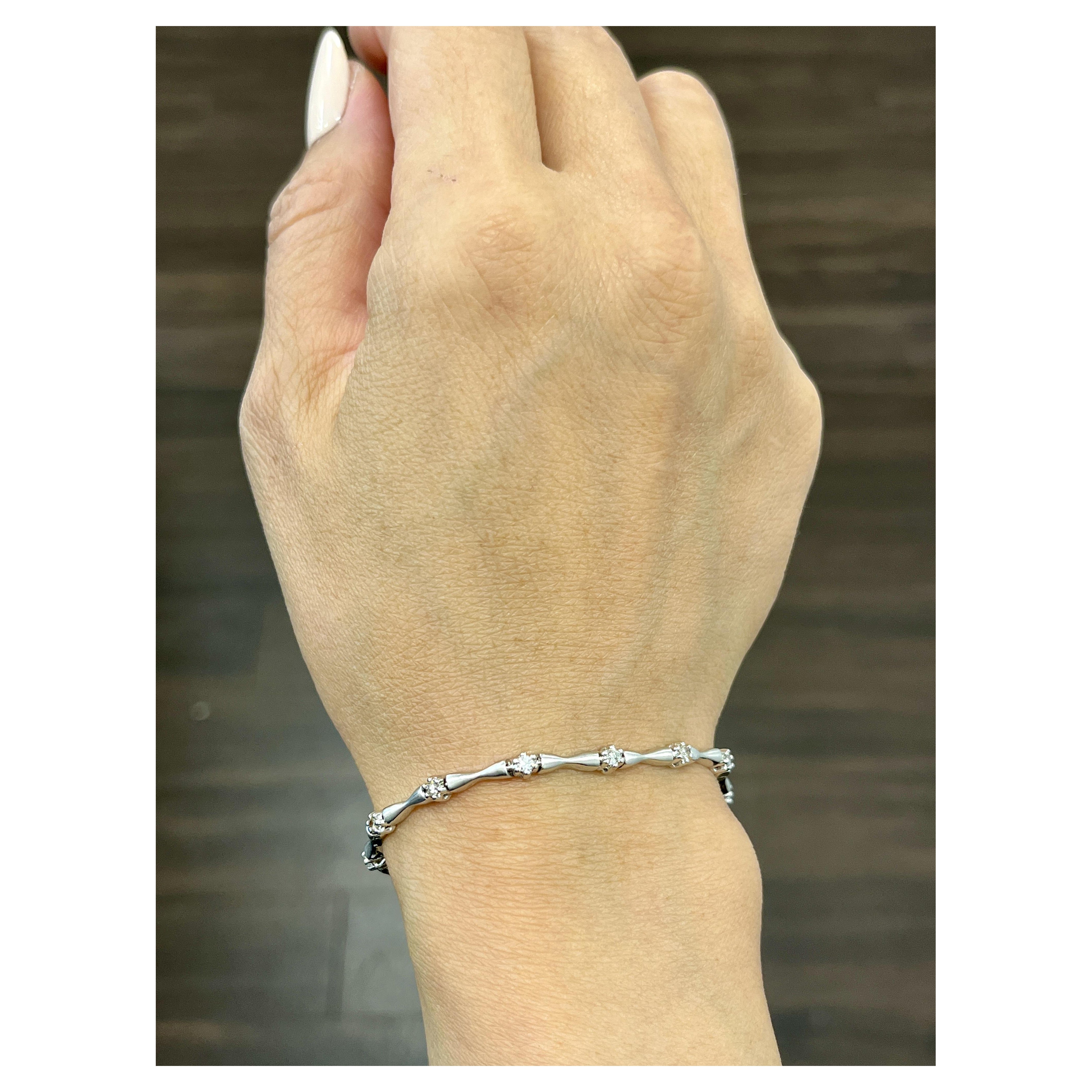 0-71-ct-diamond-greek-key-pattern-bracelet-for-sale-at-1stdibs