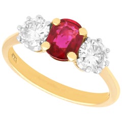 0,87 Karat Rubin und 0,94 Karat Diamant 18k Gelbgold Trilogie Ring (2019)