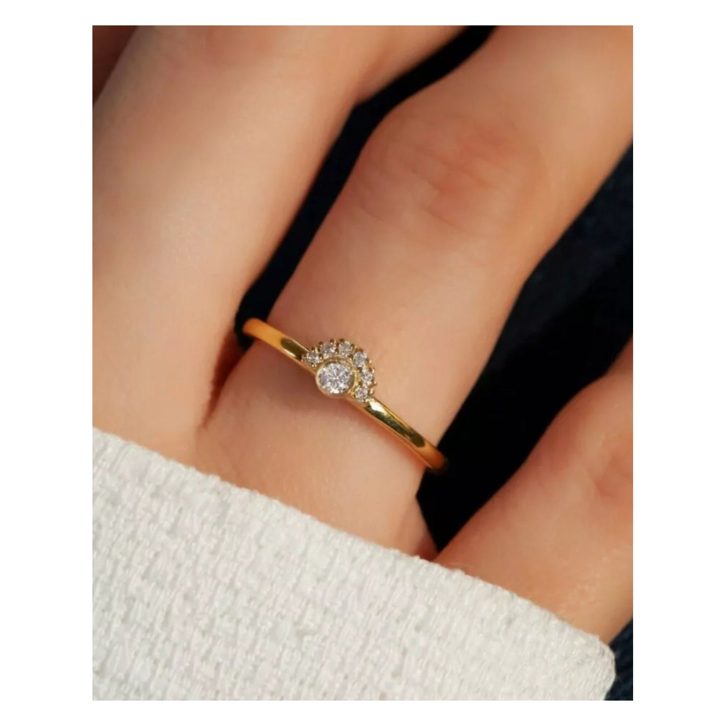 Round Diamond Stacking Ring 14K Solid Gold Bezel Diamond Engagement Ring Gift. For Sale