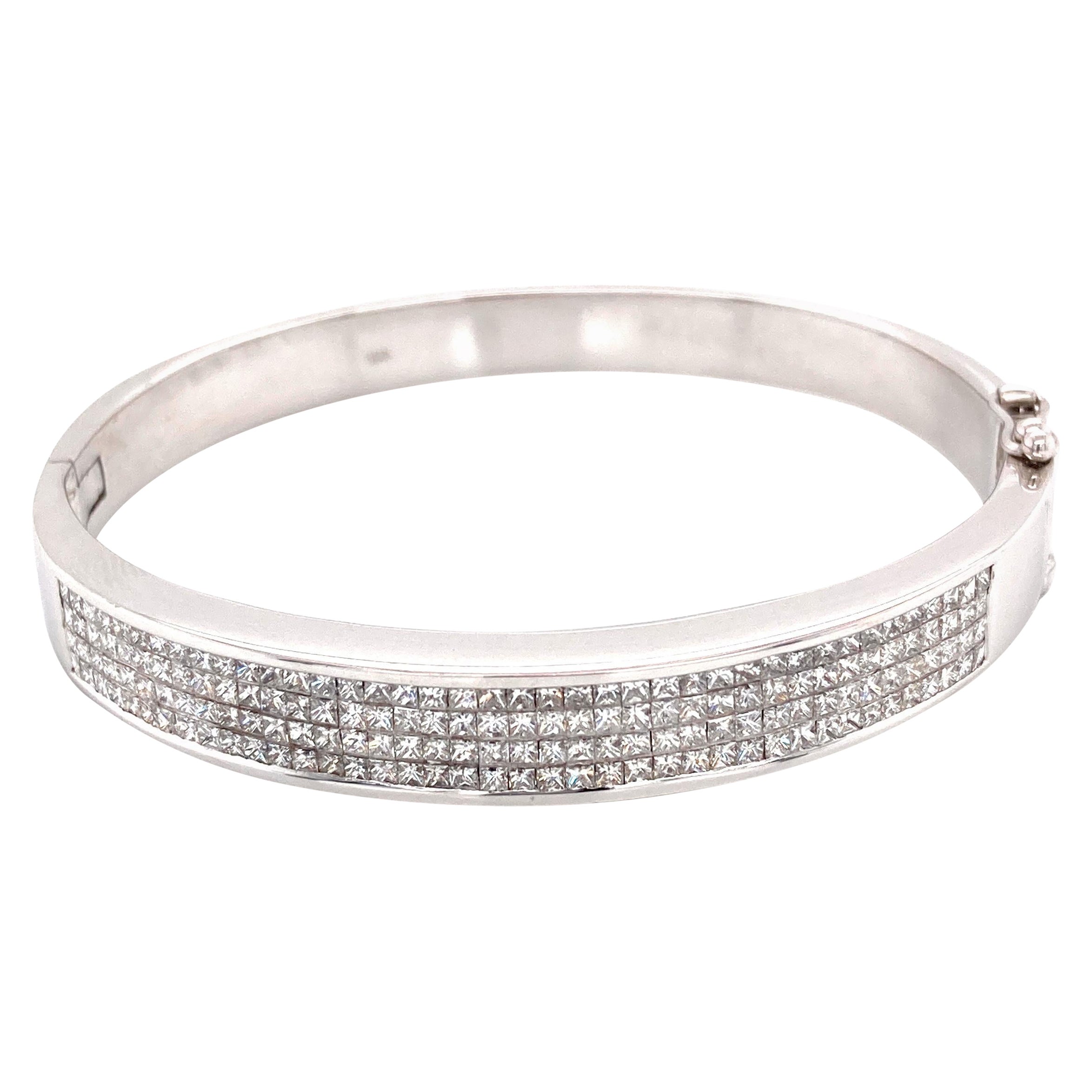 Alexander Beverly Hills 5.00ct Princess Diamond Bangle Bracelet 18k White Gold For Sale