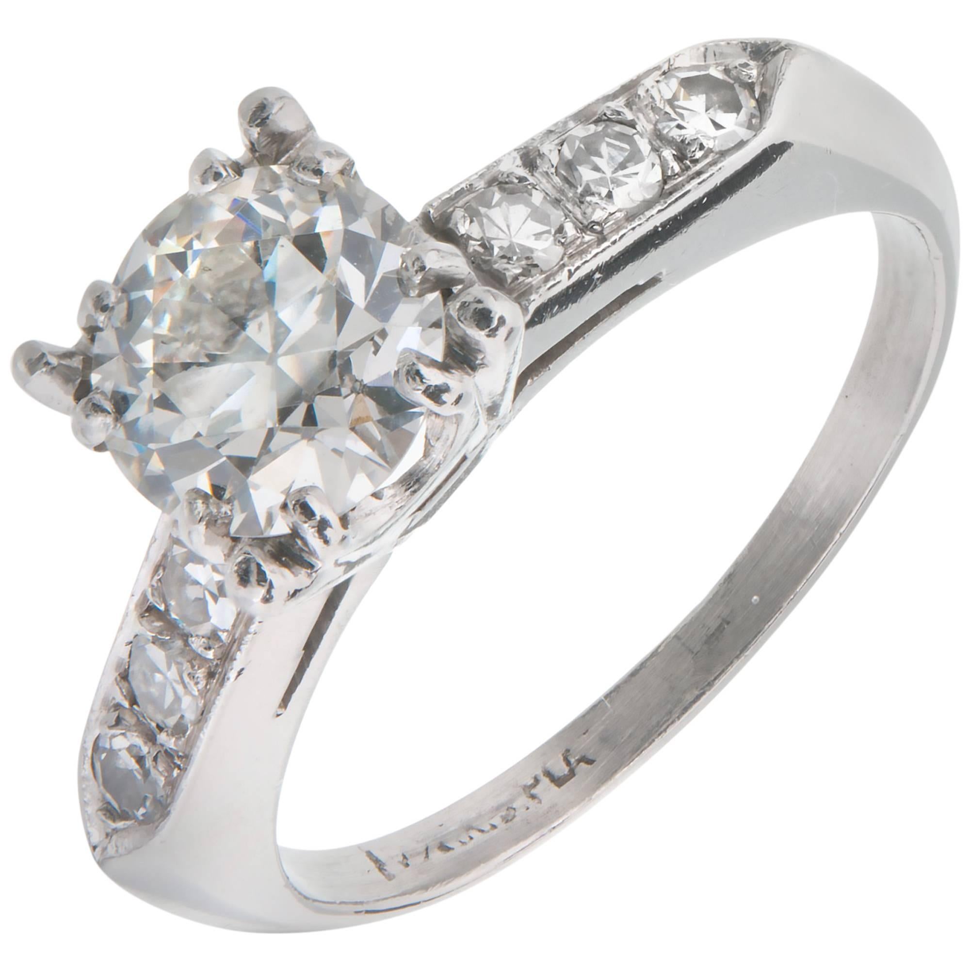 Bague de fiançailles en platine avec diamant taille transitionnelle de 0,90 carat en vente