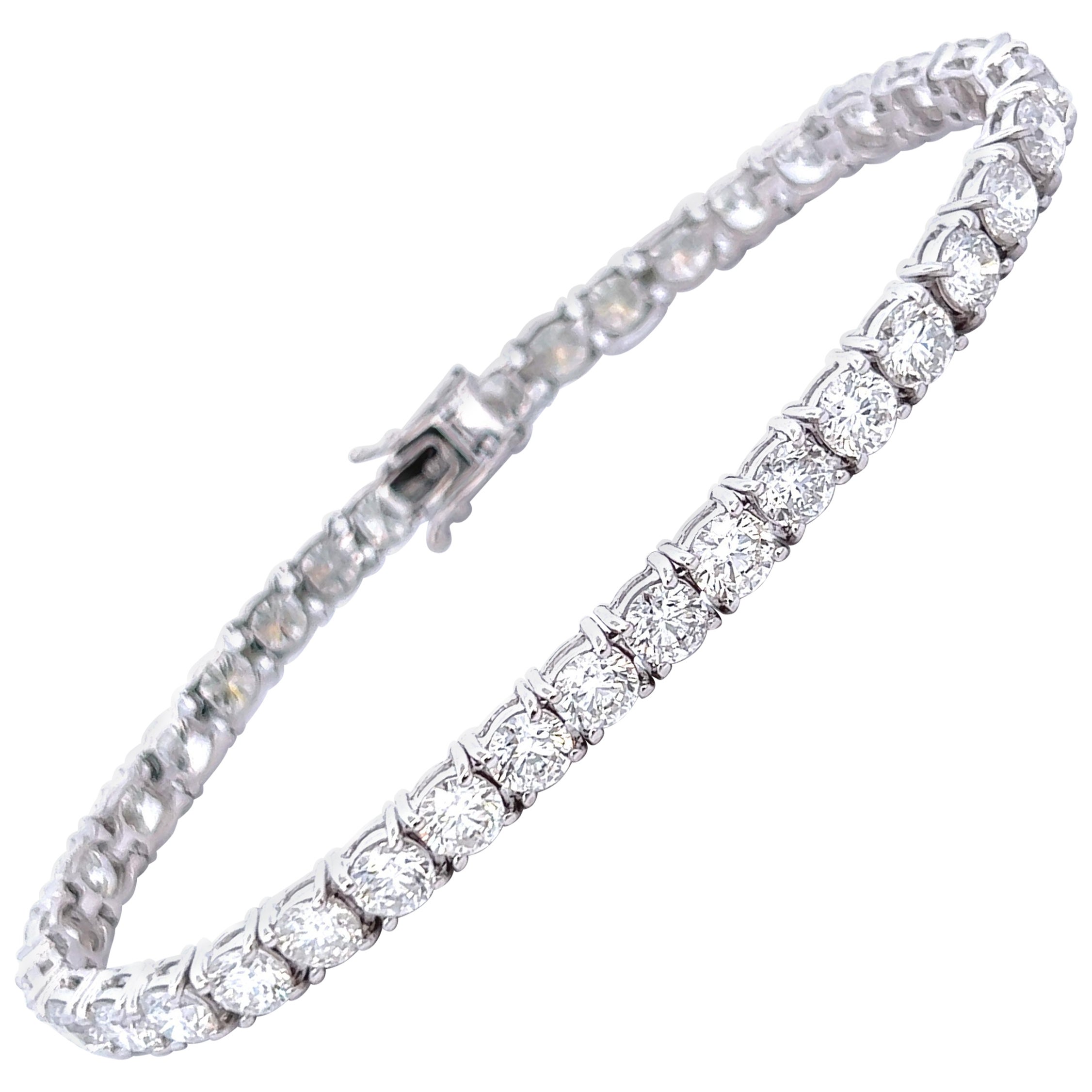 Alexander Beverly Hills Bracelet tennis 18 carats avec diamants 12,90 carats poids total 0,34 carat