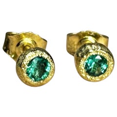 Leto Lama Emerald Thick Bezel Round Studs 18 Ct Gold (Pair)