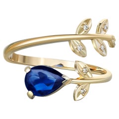 Anillo de oro de 14k con zafiro pera.