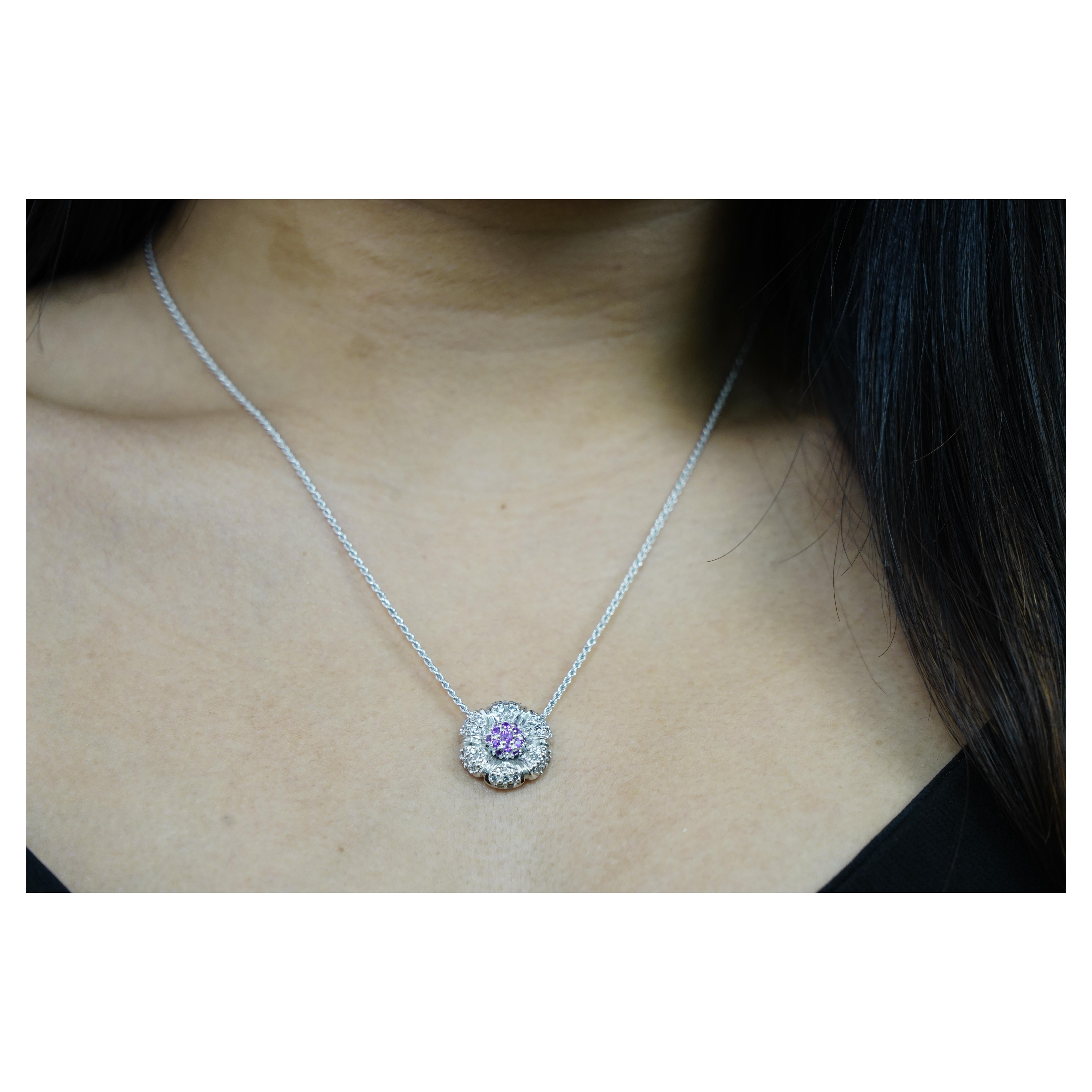 Blumenhalskette mit 18 Karat Weißgold Kette mit rosa Saphiren Cts 0,34 Diamanten im Angebot