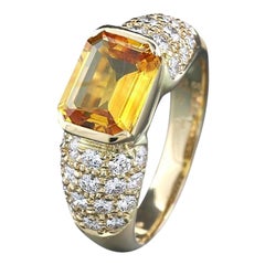 Ceylon Sapphire orange color and diamonds 3.50 carats Ring 18Kt Yellow Gold