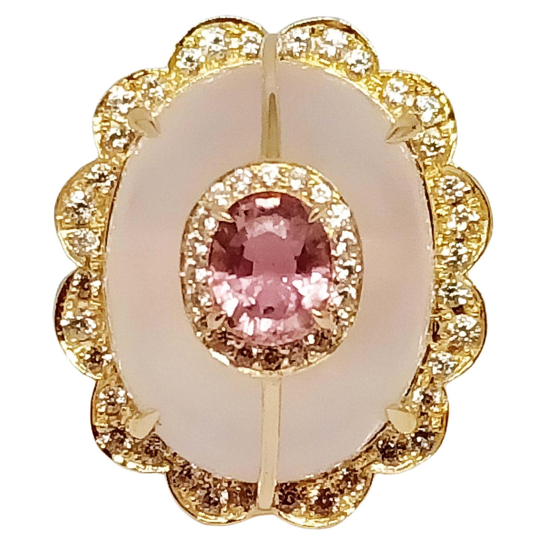 33.43 Cts. Rose Quartz Ring. Sterling Silver on 18K Gold Plated.