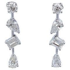 Alexander Beverly Hills Orecchini a goccia con diamanti multipli da 2,50 carati in oro bianco 18 carati