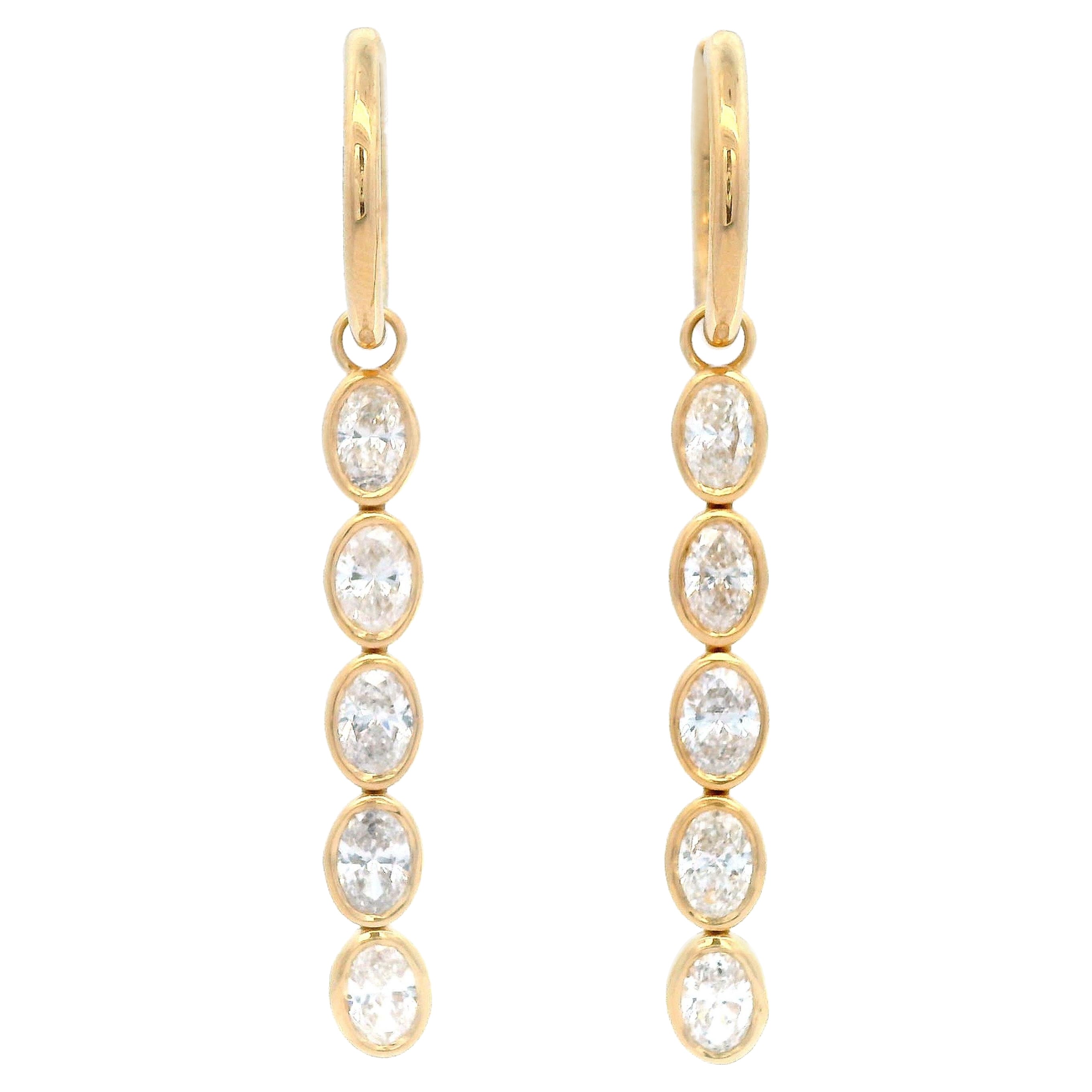 Alexander Beverly Hills Pendientes de bisel con gota de diamante oval de 2,87 ct Oro amarillo de 18k
