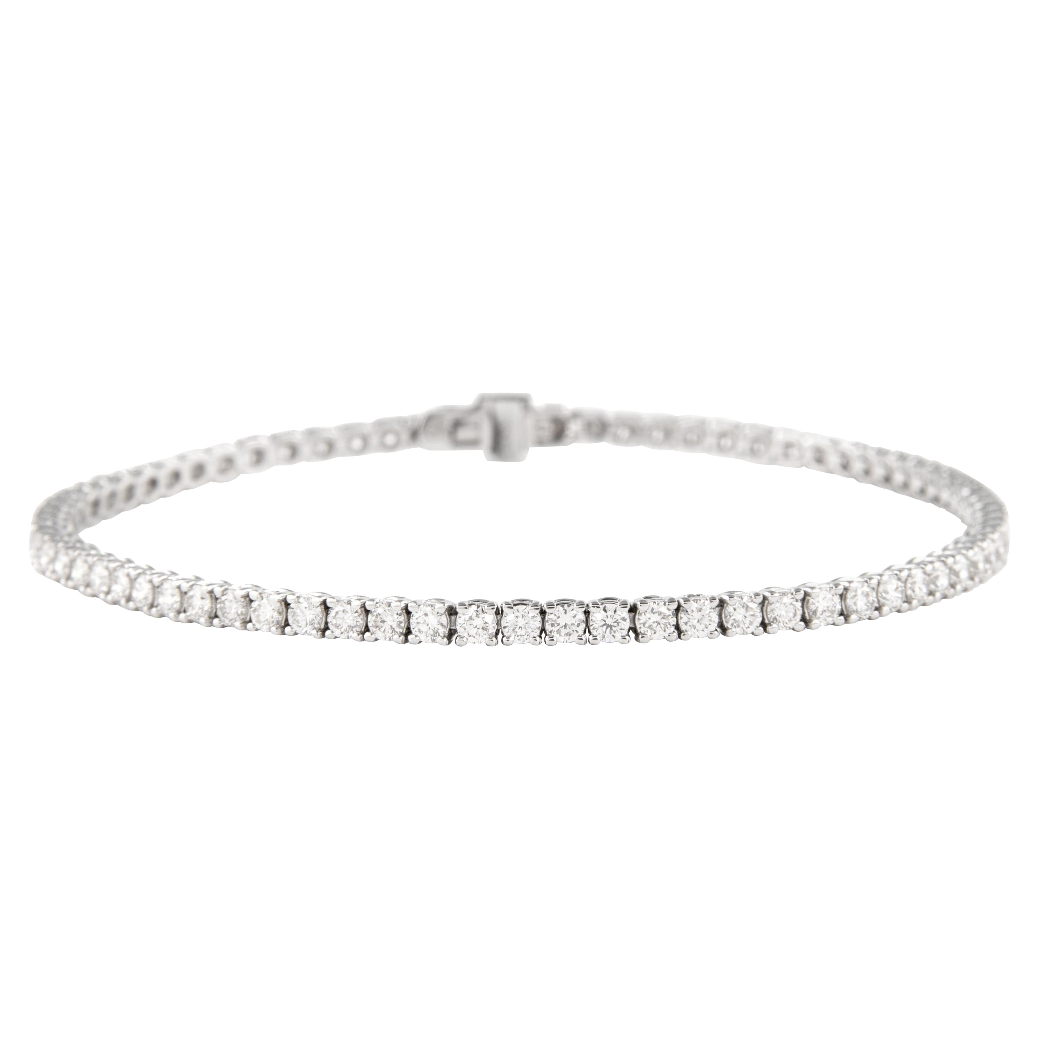 Alexander Beverly Hills 2.70 Karat Diamant-Tennisarmband aus Weißgold