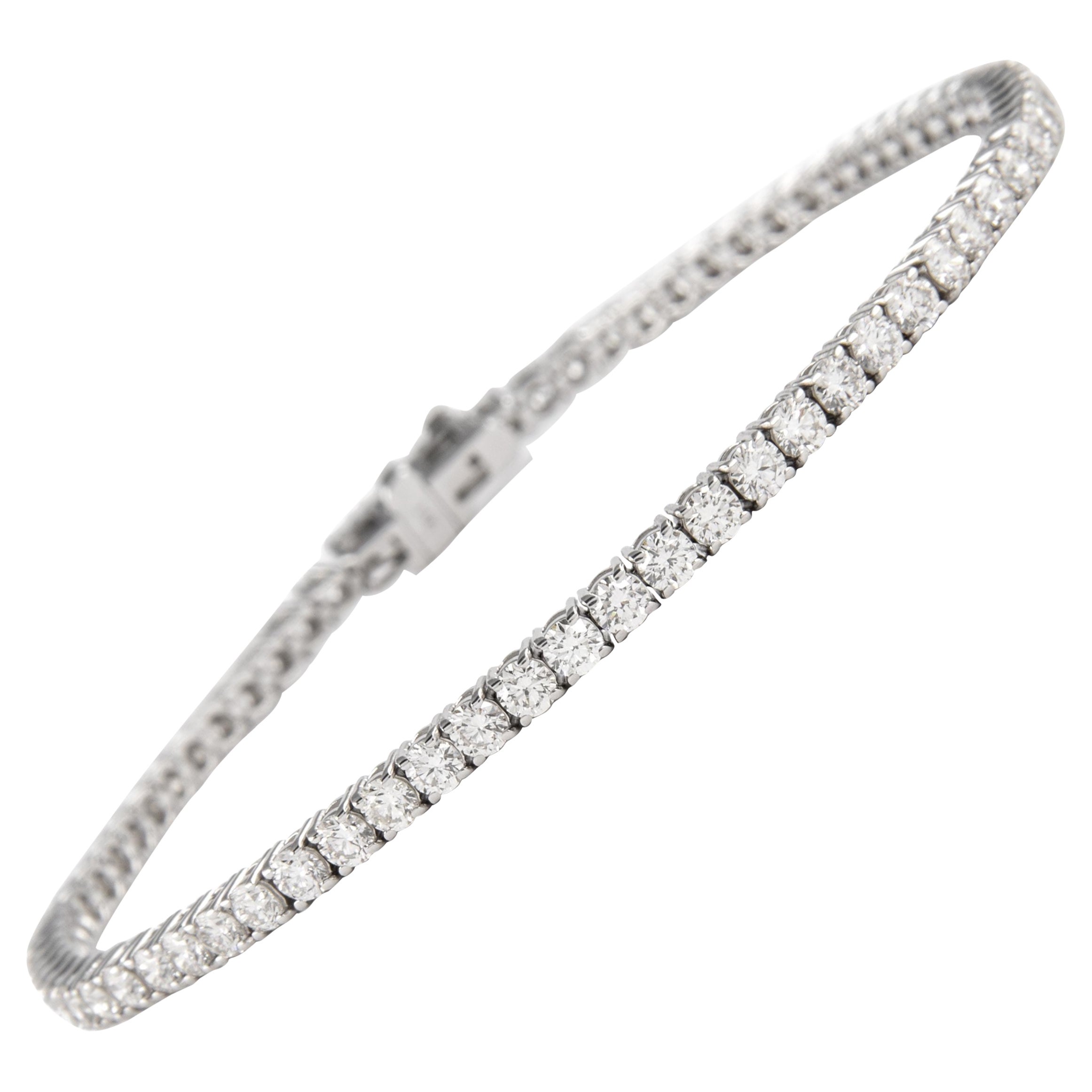 Alexander Beverly Hills D-F Tennisarmband aus 18 Karat Weißgold mit 3,91 Karat Diamanten im Angebot