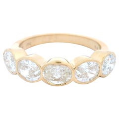 Alexander Beverly Hills Media alianza de diamantes ovalados de 1,93 ct Oro amarillo de 18k