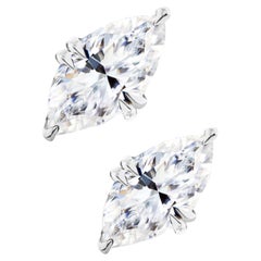 Stud crocodile Icon avec diamant taillé en marquis  Boucles d'oreilles en or blanc 18 carats