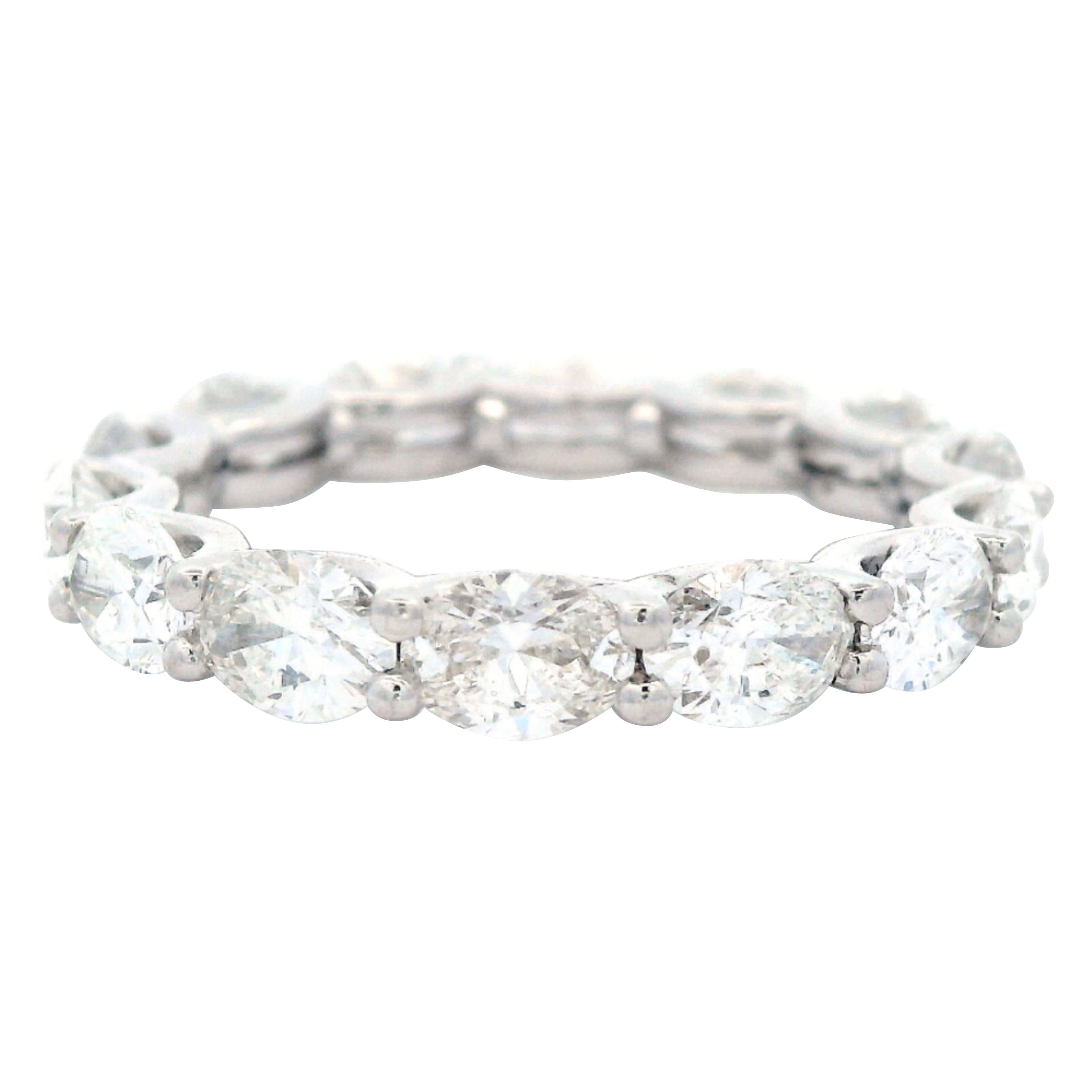 Alexander Beverly Hills 3.23ct Oval Cut Diamond East West Eternity Band 18k S.5