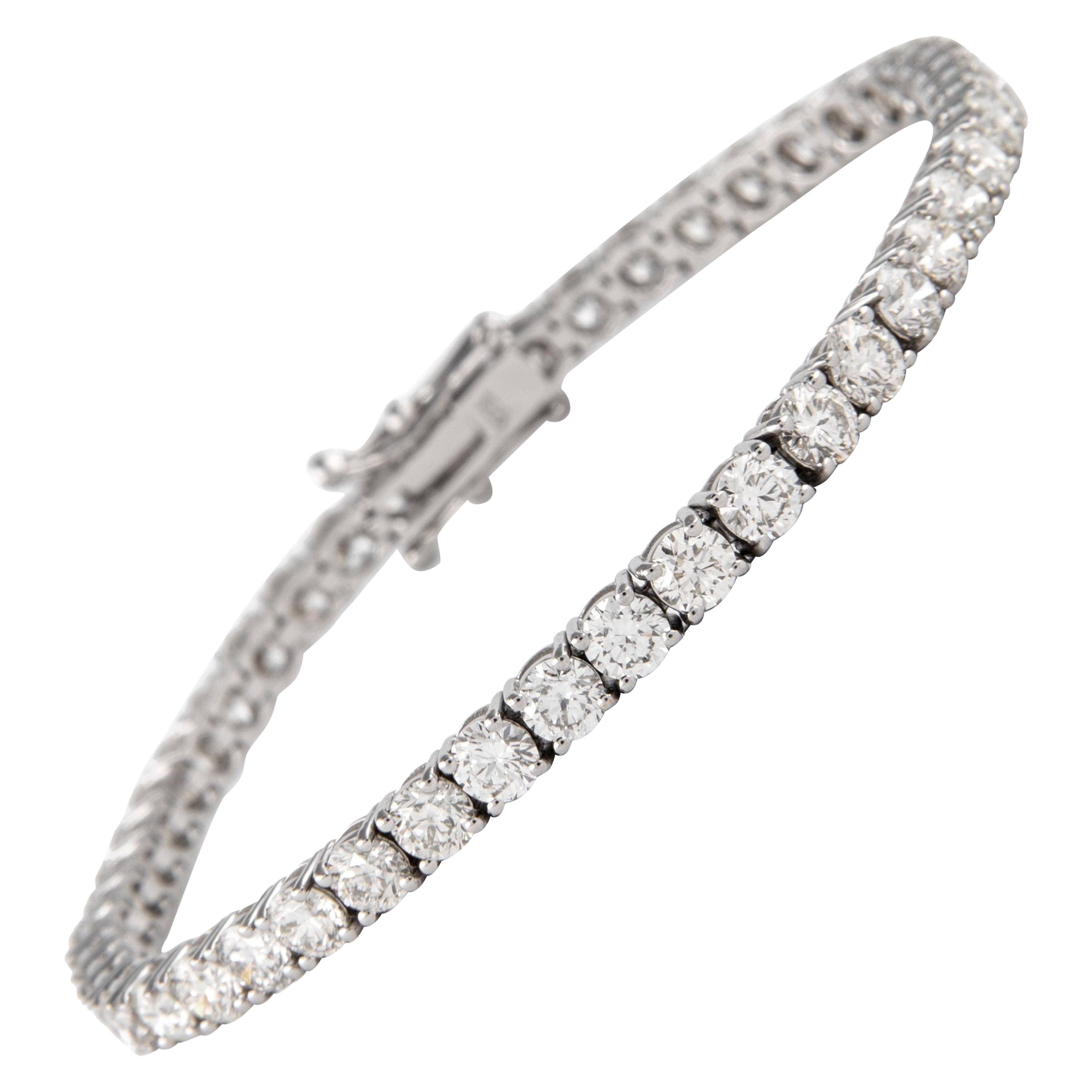 Alexander Beverly Hills Tennisarmband aus 18 Karat Weißgold mit 10,26 Karat Diamanten