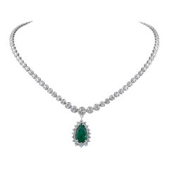 Gran Collar de Oro Blanco con Esmeralda Nacarada y Diamantes de 16,18 ct