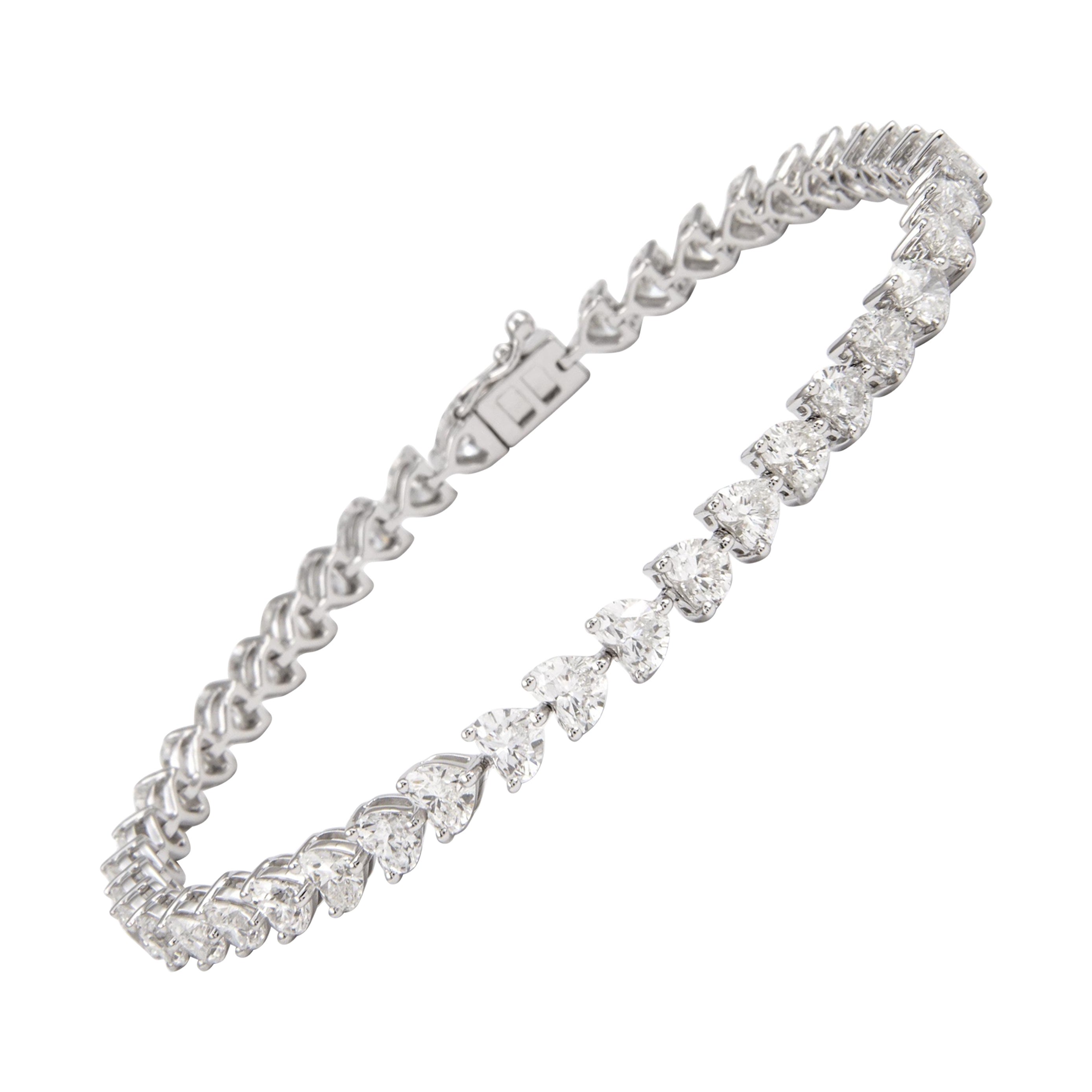 Alexander Beverly Hills Bracelet de tennis à 3 branches avec un diamant en forme de cœur de 8,81ct 18k