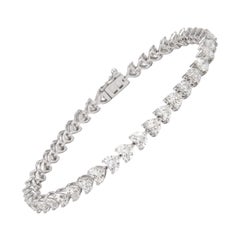 Alexander Beverly Hills Bracelet de tennis à 3 branches avec un diamant en forme de cœur de 8,81ct 18k